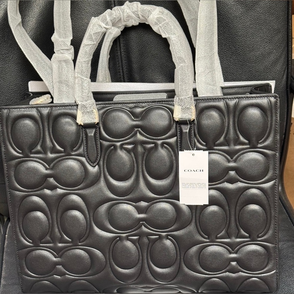 NWT Coach Maggie Tote Bag In Signature Leather CY672 Large size in Gold/Black - Picture 8 of 9